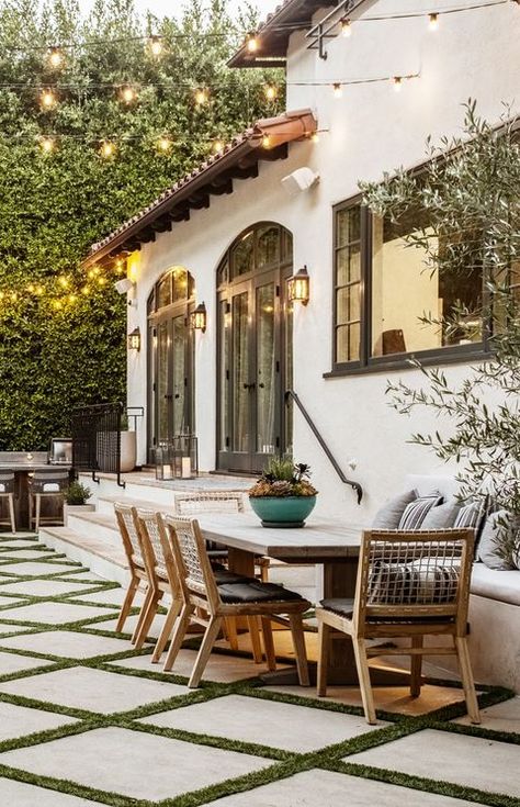 Mediterranean Outdoor Patio, Spanish Landscaping, Spanish Backyard, Outdoor Table Chairs, Mediterranean Backyard, Mediterranean Patio, Spanish Style Home, Mediterranean Garden, Mediterranean Home