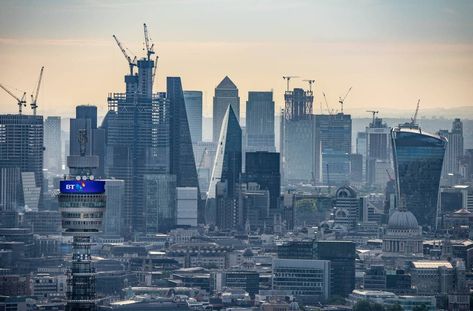 London skyline cityscape 2018 London Cityscape, Highgate Cemetery, London Buildings, London Aesthetic, London History, Aerial Photograph, City Of London, London Skyline, City Pictures