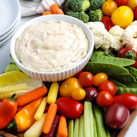 Dip For Vegetables Tray, Knorr Vegetable Dip Recipe, Knorr Veggie Dip Recipe, Crudite Board, Knorr Vegetable Dip, Veggie Dip Recipe, Veggies And Dip, Dip Ideas, Charcuterie Ideas