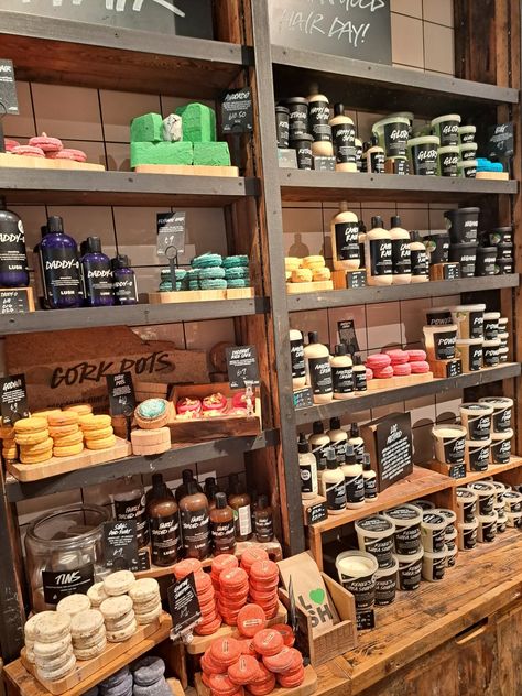 lush store aesthetic Lush Store Aesthetic, Lush Aesthetic, Lush Shop, Lush Store, Insta Model, Store Aesthetic, Shop Aesthetic, Private Party, Christmas Wishlist