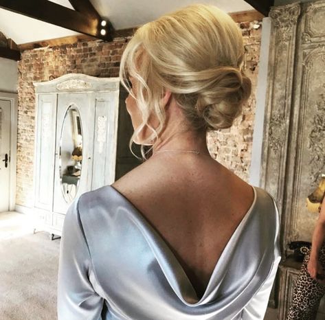 Mother Of The Bride Updos, Mother Of The Bride Hairdos, Mother Of The Groom Hairstyles, Elegant Mother Of The Bride, Bride Updo, Mother Of The Bride Hair, Hairdo Wedding, Bridal Hair Updo, Mom Hairstyles