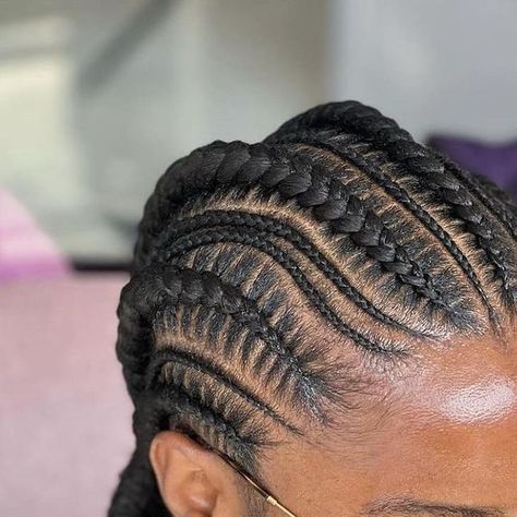 Straight Back Twists, Simple Ghana Weaving All Back Style, Simple Weaving For Natural Hair, Simple Ghana Weaving Hairstyles, All Back Weaving With Natural Hair, Simple Braids Hairstyles, Braids Lines Hairstyles, Natural Hair Cornrows, Straight Back Hairstyles