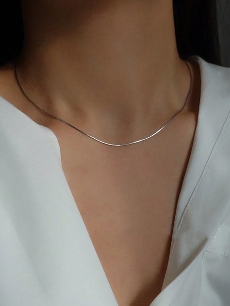 Casual Jewelry Necklaces, Everyday Jewelry Silver, Fashion Jewelry Necklaces Gold, Minimalist Jewelry Silver, Jewelry Necklace Simple, Minimalist Chain, Silver Necklace Simple, Simple Silver Jewelry, Pretty Jewelry Necklaces