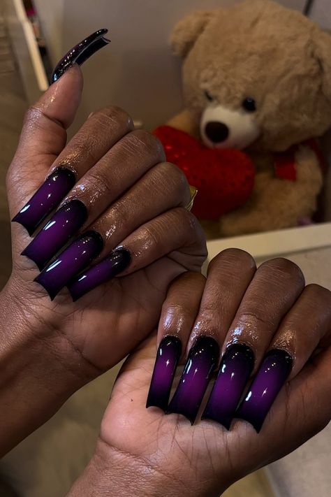 darkpurple and black aura nails. Purple Nail Designs Black Women, Nail Ideas Blue And Purple, Aura Nails On Dark Skin, Black Nails Metallic, Purple Overlay Nails, Metallic Aura Nails, Purple And Black Aura Nails, Mixed Shape Nails, Black And Purple Chrome Nails