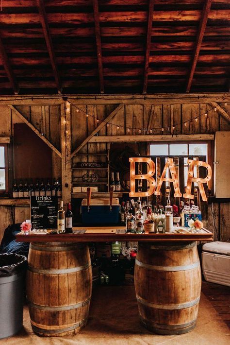 diy rustic barn wedding bar ideas with wooden barrels Wedding Bar Decor Ideas, Bar Decor Ideas, Barn Bar, Wedding Bar Decor, Pub Design, Barn Parties, Barn Wedding Decorations, Party Barn, Rustic Bar