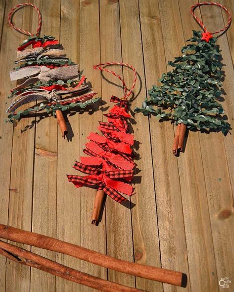 Christmas Tree Ornaments Diy Rustic, Juleverksted For Barn, Ribbon Christmas Tree, Ornament Ribbon, Ornaments Ideas, Ribbon Tree, Diy Christmas Tree Ornaments, Ornament Diy, Ribbon Christmas