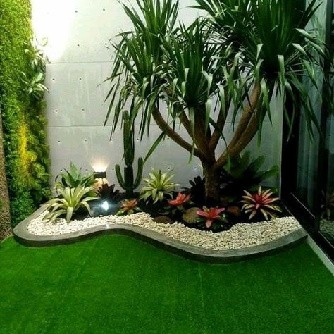 Taman Diy, Tanaman Pot, Building Raised Garden Beds, Terrace Garden Design, Small Front Yard Landscaping, Front Garden Design, Front Yard Garden Design, Diy Backyard Landscaping, Garden Crafts Diy