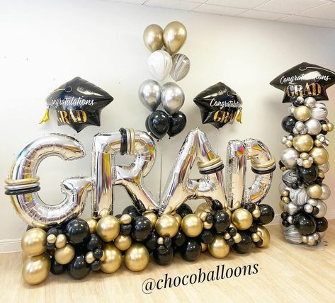 Balloon Decorations Graduation, Graduation Party Pictures, Graduation Party Table, Backyard Graduation Party, Graduation Party Gifts, Senior Graduation Party, Graduation Party High, Graduation Party Diy, Graduation Party Centerpieces