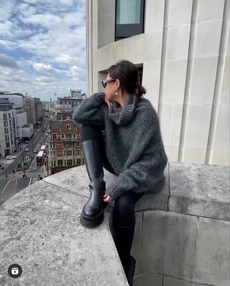 Oversized Turtleneck Sweater Outfits, Gray Turtleneck Outfit, Grey Turtleneck Outfit, Turtle Neck Sweater Outfit, Oversized Sweater Outfit Winter, Pullover Sweaters Outfits, Turtleneck Sweater Outfit, Lorna Luxe, Grey Sweater Outfit