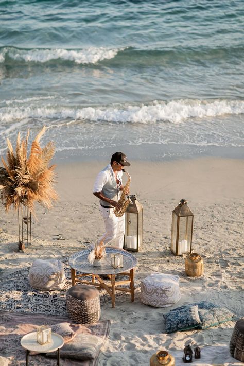 Boho Chic Beach Party, Dream Beach Wedding, Beach Wedding Reception, Boho Beach Wedding, Beach Events, Beach Bonfire, Beach Lounge, Beach Festival, Wedding Venues Beach