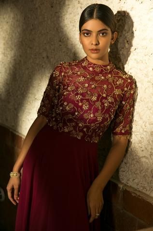 Shop for Sanya Gulati Maroon Organza Embroidered Gown for Women Online at Aza Fashions High Neck Kurti Design, Full Skirt And Top, Burgundy Dress Outfit, Gown Dress Party Wear, Bridesmaid Dresses Indian, Frock Models, Long Silk Skirt, High Neck Gown, Wedding Outfits For Women