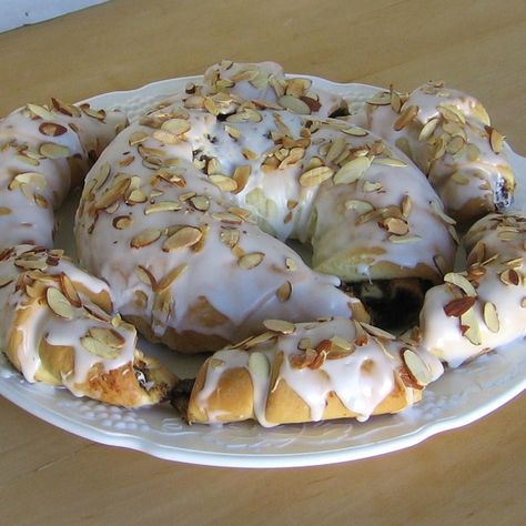 Polish St. Martin's Day Croissants Recipe - Marcinki: Photo of St. Martin's Croissants Polish Poppy Seed Roll Recipe, Kolaczki Recipe, Polish Cookies, Poland Food, Strudel Recipes, Polish Desserts, Croissant Recipe, Doughnut Recipe, Polish Recipes