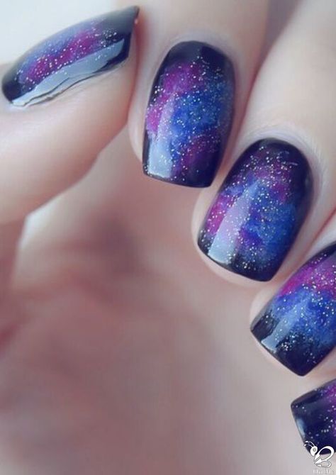 nail art Pedicure Gel, Galaxy Nail Art, Gel Pedicure, French Pedicure, Space Nails, Purple Nail Designs, Nagel Tips, Galaxy Nails, Purple Nail