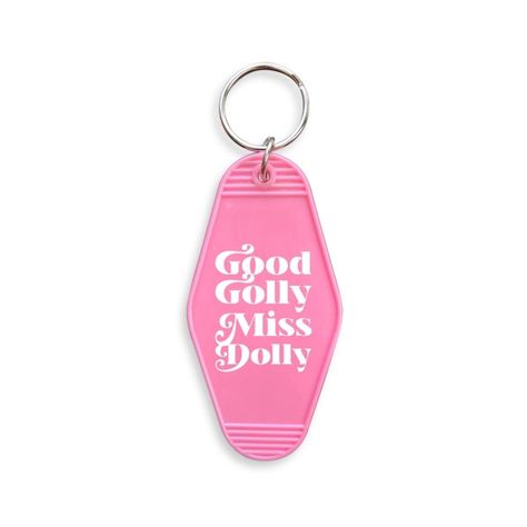 Hotel Style Keychain, Motel Keychain Design, Hotel Key Chains Diy, Hotel Keychain Ideas, Hotel Keychain Design, Motel Keychain Ideas, Cricut Keychains, Take Me Home Country Roads, Hotel Keychain