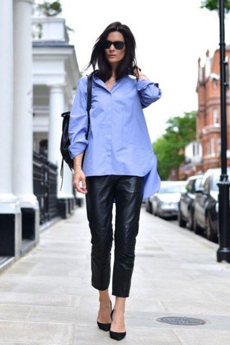 Street style shots that show you exactly how to wear leather pants this fall - click for pictures and outfit ideas Black Leather Pants Outfit, Leather Pants Outfit, Summer Formal, Northern Light, Costume Noir, Denim Jacket Outfit, Formal Office, Black Leather Pants, Leather Pant