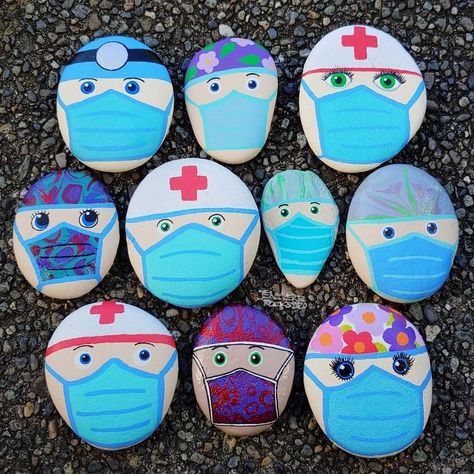 Nurses Rock Painted Rock, Doctor Painting, Stone Art Painting, Painted Rocks Craft, Painted Rocks Diy, Rock Painting Patterns, Rock Painting Ideas Easy, Paint Rock, Rock Painting Designs