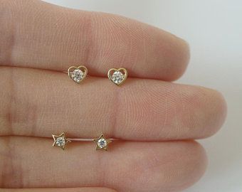 Diamond Hoop Earrings Small, Baby Jewelry Gold, Kids Gold Jewelry, Gold Earrings For Kids, Small Earrings Gold, Nose Ring Jewelry, Cute Stud Earrings, Gold Jewelry Simple Necklace, Beautiful Gold Necklaces