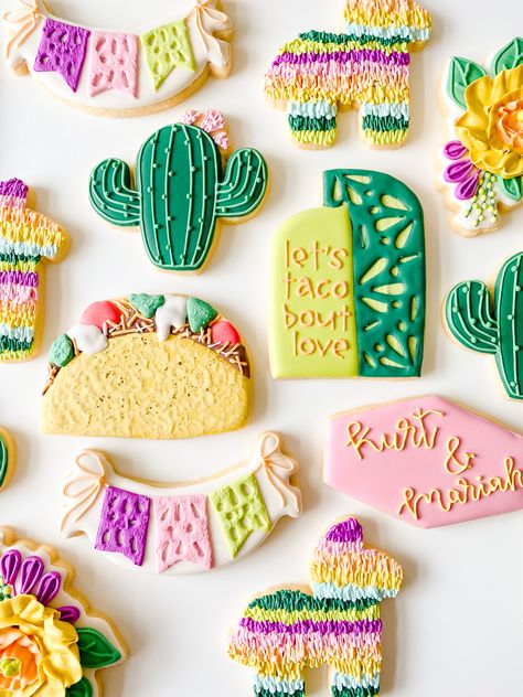 Mexican Decorated Cookies, Fiesta Cookies, Mexican Cookies, Taco Love, Icing Cookies, Royal Icing Cookies, Event Ideas, Decorated Cookies, Royal Icing