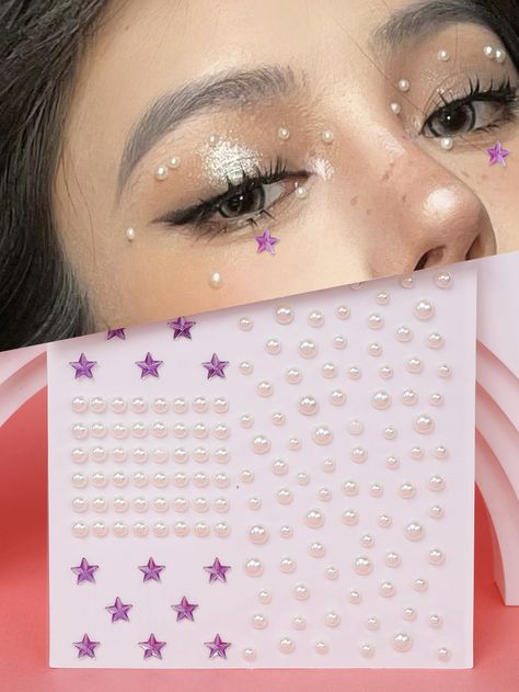 Star Gem Makeup, Face Stickers Makeup, Facial Gems, Pearl Facial, Gem Makeup, Concert Makeup, Face Glitter, Makeup Stickers, Facial Tattoos