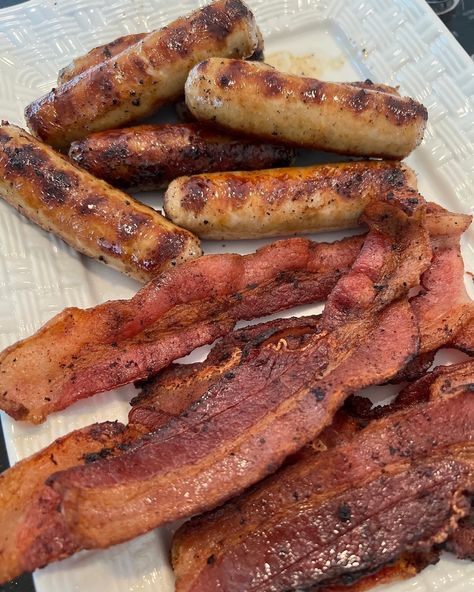 Happy To Meat You Big Bacon Sausage Pack -  #Bacon #Big #Happy #Meat #Pack #Sausage What To Make With Bacon, Thick Bacon, Sausage And Bacon, Bacon And Sausage, Breakfast Sausage Links, Greasy Food, Breakfast Meat, Lean Pork, Bacon Sausage