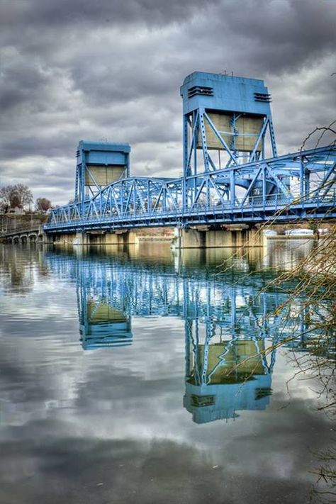 Bridge between Lewiston Idaho and Clarkston Washington  photo by Melissa Belieu Idaho Photography, Lewiston Idaho, Idaho City, Washington Vacation, Washington State Parks, My Own Private Idaho, Washington State Travel, Boise Idaho, Going Home