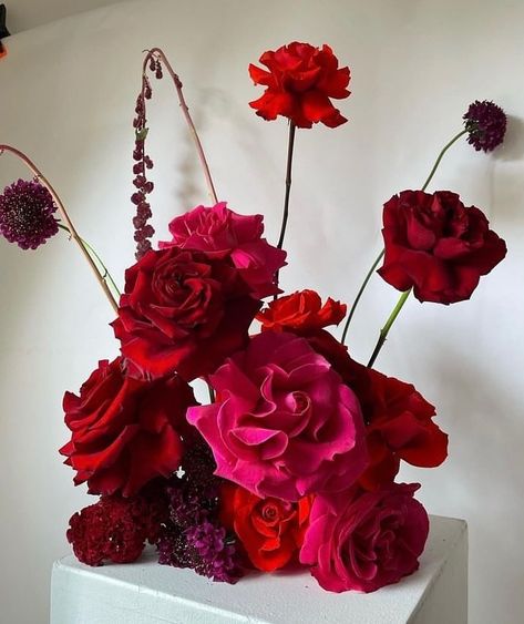 Glam Table Decor, Red Rose Bridal Bouquet, Red Bridal Bouquet, Red Centerpieces, Plum Wedding, Red Bouquet Wedding, Rose Bridal Bouquet, Red Wedding Flowers, Bridal Bachelorette Party