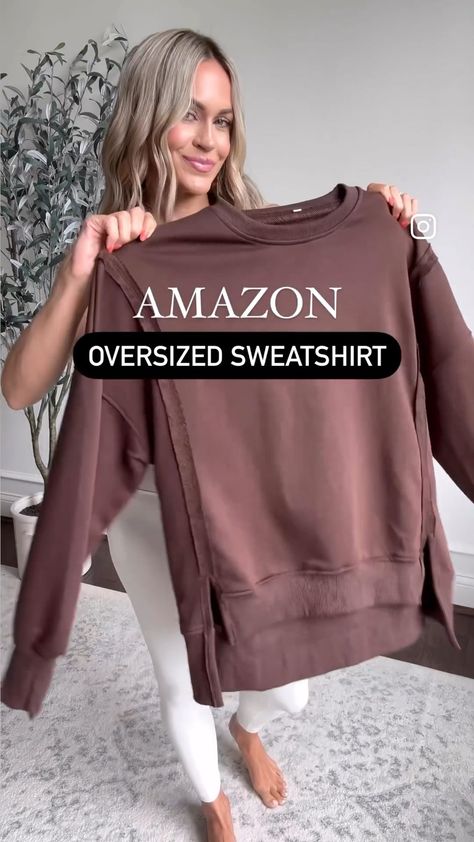 Oversize Crewneck Outfit, Oversized Crew Neck Sweatshirt Outfit, Oversized Crewneck Outfit, Trail Outfits, Crewneck Sweatshirt Outfit, Oversized Sweatshirt Outfit, Crewneck Outfit, Oversized Crewneck, Sweatshirt Outfit