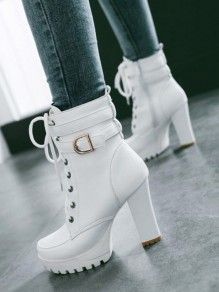 d82118376df344b0010f53909b961db3desc34480032ri Knee High Stiletto Boots, High Heel Stiefel, Short Ankle Boots, Trending Womens Shoes, Buckles Fashion, Chunky Shoes, Stiletto Boots, High Heel Boots Ankle, White Boots