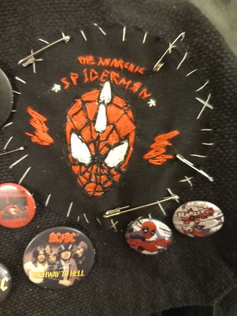 Battle Vest Outfit Ideas, Punk Homecoming Outfit, Pins On Jacket Aesthetic, Spider Punk Patch, Spiderman Hoodie Diy, Jacket With Patches Aesthetic, Crust Jacket Ideas, Punk Bag Diy, Punk Jacket Patches