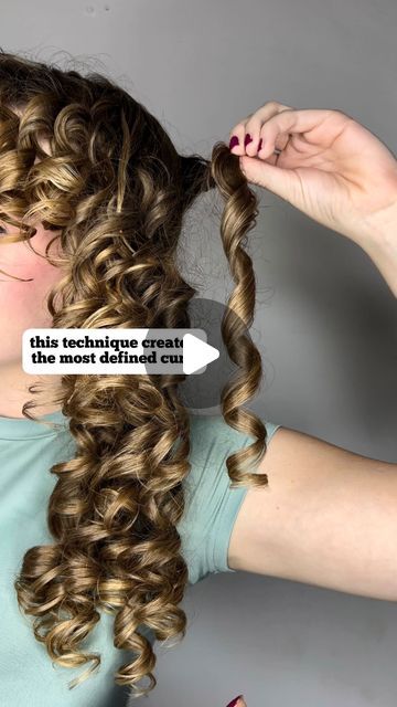 How To Use Rags To Curl Hair, Ringlet Curls Tutorial, Curl Jelly, Curl Clumps, Curly Styling, Wavy Hair Tips, Super Salad, Ringlet Curls, Finger Curls