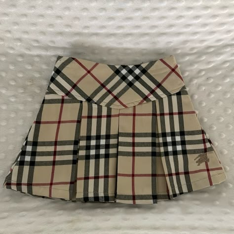 Nwot. Xs Fits 2t, Has An Adjustable Waistband Elastic With 2 Buttons For Longer Duration Of Fit. Burberry Plaid Skirt, Mini Skirt With Bow, Burberry Clothes Women, Cute Winter Skirt, Discipline Life, Burberry Mini Skirt, Winter White Skirt, Burberry Clothes, Weird Clothes