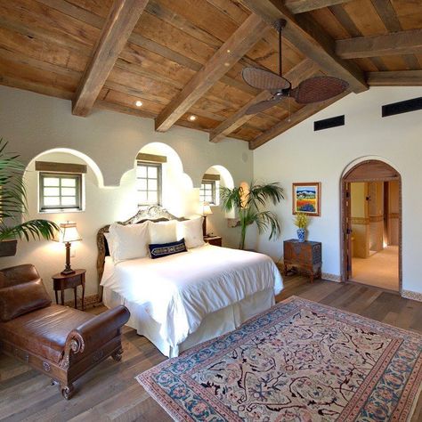 Reclaimed Wood Floors, Hacienda Style Homes, Luxury Door, Mexico House, Casa Country, Spanish Style Home, Casas Coloniales, Spanish Style Homes, Hacienda Style