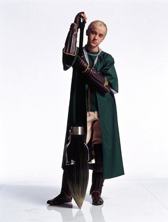 Still of Tom Felton in Harry Potter and the Chamber of Secrets Harry Potter Wiki, Citate Harry Potter, Draco Malfoy Hot, Draco Malfoy Imagines, Glume Harry Potter, Tapeta Harry Potter, Harry Potter Quidditch, Draco Malfoy Aesthetic, Buku Harry Potter