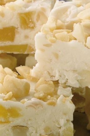 Homemade Fudge Recipes, Pi A, Mini Bananas, Dried Pineapple, Fudge Recipes Easy, Candy Recipes Homemade, Homemade Fudge, Fudge Recipe, Pineapple Coconut