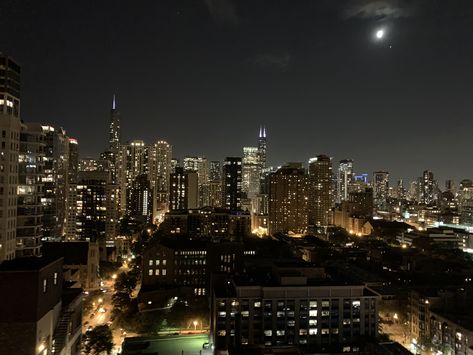 #downtown #chicago #nightlife #photography #travel #travelphotography #nofilter Chicago Wallpaper Desktop, Aesthetic Widgetsmith Pictures, Aesthetic City Night Wallpaper, Chicago Night Aesthetic, Downtown Chicago Aesthetic, Downtown Chicago At Night, Chicago Mafia, Nightlife Photography, Chicago Wallpaper