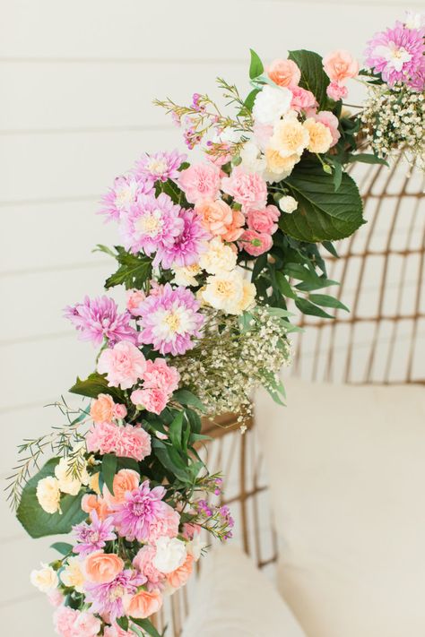 Egg Chair With Flowers, Egg Chair Photoshoot Outside, Diy Egg Chair, Egg Chair Photoshoot, Spring Mini Session Ideas Outdoors, Egg Chair Decoration Ideas, Wood Partition Design, Faux Flower Garland, Bridal Shower Chair