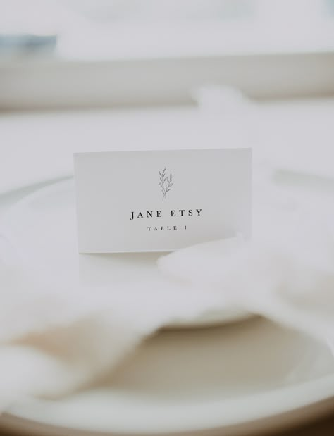 Simple Table Name Cards, Simple Place Cards Wedding, Table Card Wedding, Wedding Table Names Cards, Modern Place Cards, Name Cards Wedding Table, Placement Cards Wedding, Placecards Wedding Table, Unique Place Cards Wedding