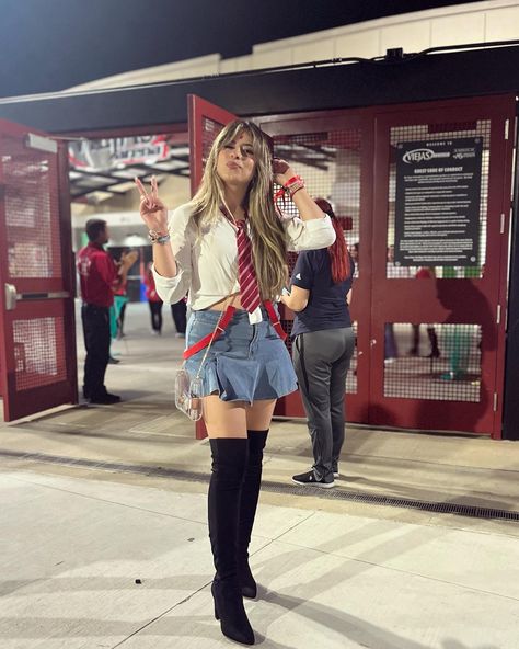 Rebelde Halloween Costume, Rbd Halloween Costume, Rbd Concert Outfits, Rebelde Costume, Rebelde Outfits, Rebelde Concert, Stage Outfits, Concert Outfit, Halloween Costume