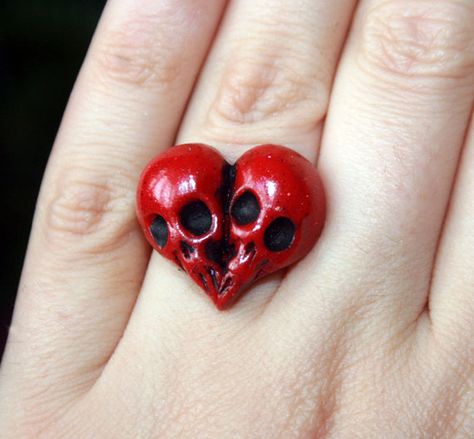 Fimo Ring, Crea Fimo, Polymer Clay Ring, Rings Diy, Clay Rings, Red Skull, Rock Punk, Skull Jewelry, Diy Rings