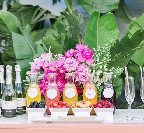 Tropical themed mimosa bar with pineapple, guava and major juices Bridal Shower Bar, Grapefruit Lemonade, Brunch Party Decorations, Mom-osa Bar Sign, Shower Bar, Mom-osa Bar, Girls Brunch, Holiday Brunch, Baby Shower Brunch