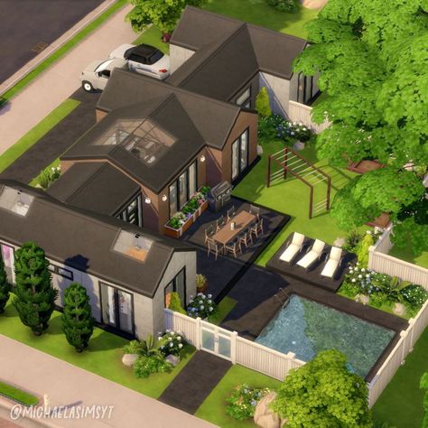 Base Game Modern Bungalow 🤎 A spacious middle-sized bungalow for a family of 5 sims built using only Base Game! The middle of the house is where you can find the main living spaces, the bedrooms are on the side! No CC and Maxis Match the sims 4 house exterior || the sims 4 exterior || the sims 4 house || the sims 4 house ideas || sims 4 houses || sims 4 house plans #thesims4 #simshouse #simsbuild #showusyourbuilds #sims4maxismatch #sims4housebuild #simshome #dreamhouse #sims Sims 4 Exterior, Sims 4 Family House, Sims 4 House Ideas, Sims 4 Modern House, Sims 4 Houses Layout, Lotes The Sims 4, Sims 4 House, Modern Bungalow Exterior, San Myshuno