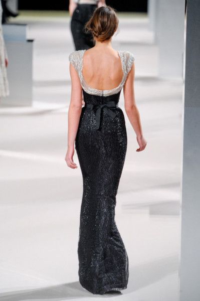 BACKLESS Ellie Saab, Elie Saab Spring, Look Formal, Naeem Khan, Couture Mode, فستان سهرة, Anna Sui, Classic Chic, Zac Posen