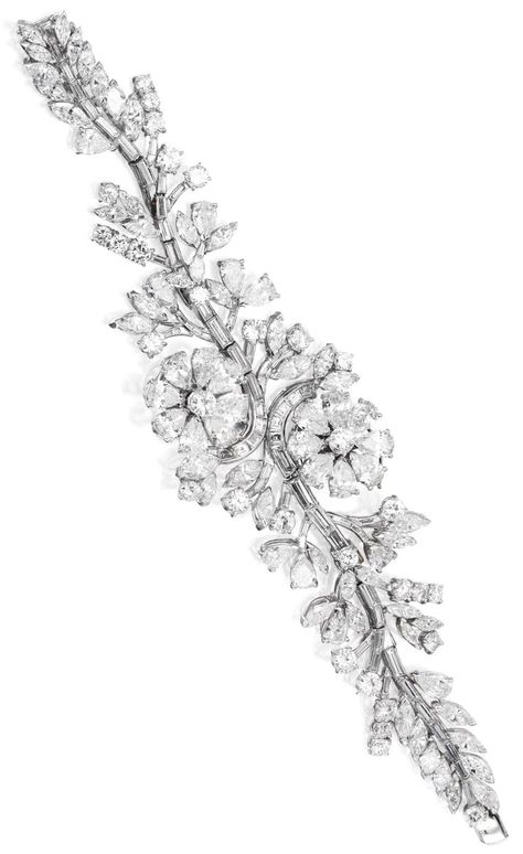 Diamond Bracelet Design, International Jewelry, Diamond Jewel, Flowering Vines, Fine Jewels, Pear Shaped Diamond, Baguette Diamond, Bracelet Designs, Pear Shaped