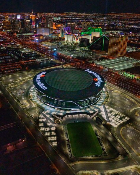 Things To Do In February, Nfl Football Stadium, Things To Do In January, Things To Do In October, Things To Do In December, Las Vegas Dining, Things To Do In Winter, Nfl Stadium, Allegiant Stadium