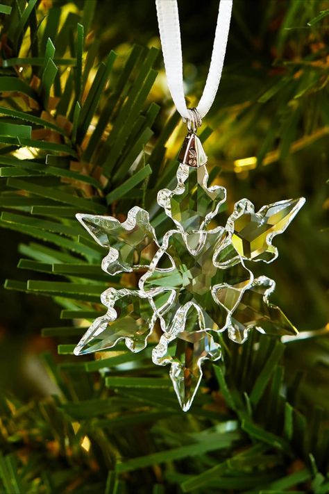 A Swarovski crystal ornament epitomises luxury and elegance, turning any holiday setting into a dazzling showcase of refined festive glamour. This post contains an affiliate link which adds no cost to you. Swarovski Snowflake, Swarovski Ornaments, Swarovski Christmas, Crystal Christmas Tree, Crystal Christmas, Crystal Ornament, Snowflake Christmas, Holiday Set, Christmas Snowflakes