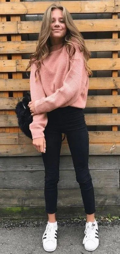 30+ Super Stylish Winter Outfits for Women 2023 - HubPages Leggings Outfit Dressy, Winter School Outfits, Baddie Outfits For School, Leggings Outfit Fall, Outfit Elegantes, Chique Outfit, Winter Outfits For School, Fall Outfits For School, Simple Summer Outfits