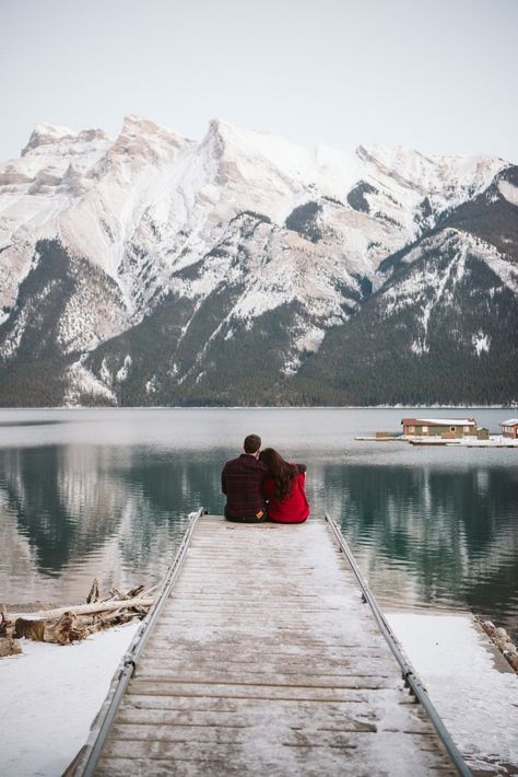 Lake Minnewanka Engagement, Canada Couple Photos, Banff Engagement Photos Winter, Banff Winter Wedding, Winter Lake Engagement Photos, Winter Lake Photoshoot, Banff Couple Photos, Lake Minnewanka Banff, Banff Engagement Photos