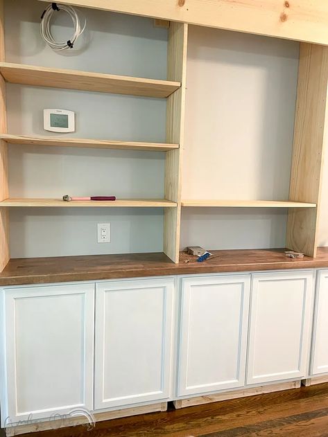 Rainbow DIY Bookshelf with Built in Cabinets Built In Shelves Countertop, Diy Bookshelf With Cabinets, Stained Built In Bookshelves, Library Addition, Built Ins Dining Room, Diy Bookshelf Wall, Diy Built In Shelves, Painted Built Ins, Bonus Room Design