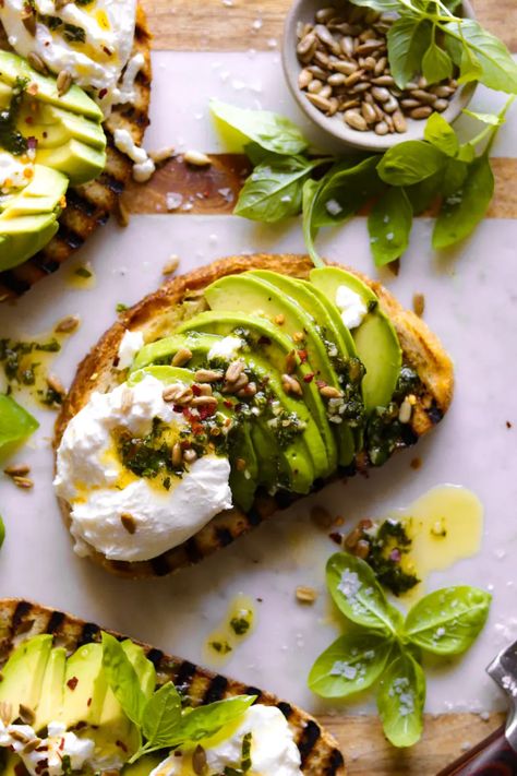 Guacamole Bruschetta, Gourmet Toast, Basil Vinaigrette, Gourmet Breakfast, Open Face, 140 Pounds, Avocado Recipes, Toast Recipes, Cafe Food