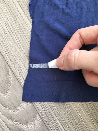 5 Ways to Finish a T-shirt Hem for People Who Hate Hemming Knit Fabrics! – Apple Tree Sewing How To Shorten A Tshirt, Sewing Tshirt, Sewing Christmas Gifts, T Shirt Hacks, Original Hem, Sewing Alterations, Knit Fabrics, Tee Shirt Dress, Knit Sleeve